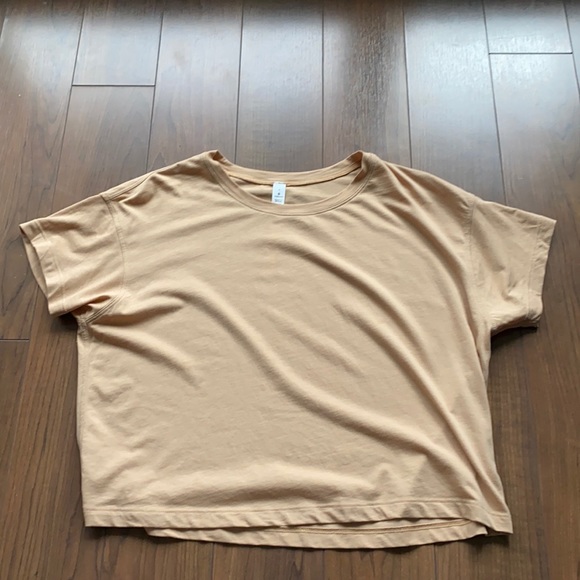 lululemon athletica Tops - Lululemon Cates Tee